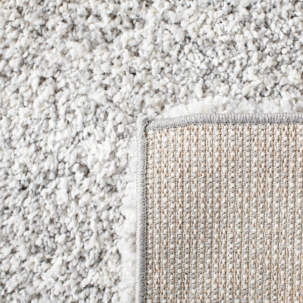 Safavieh Royal RYG117 Power Loomed Rug