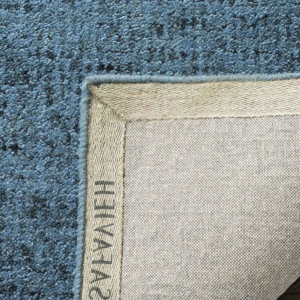 Abstract Hand Tufted Rug - Luxurious 100% Wool Pile for Elegant Home Décor and Comfort