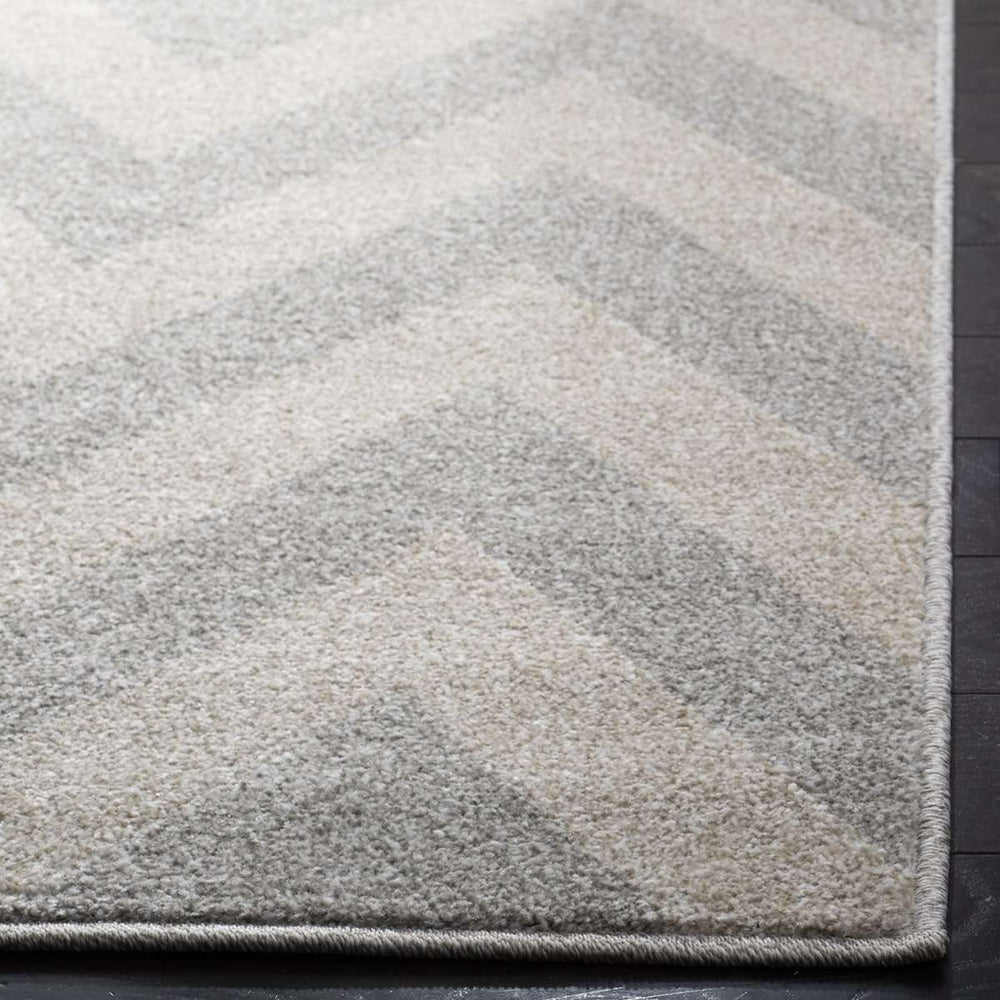 Amherst All-Weather Rug by Safavieh – Stylish Indoor and Outdoor Solution for Any Space