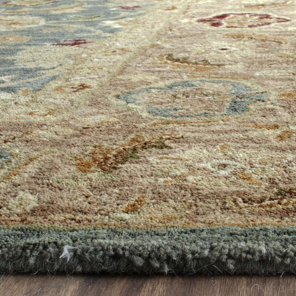 Antiquity Hand-Tufted Persian-Inspired Rug in Rich Colors and Elegant Designs for Timeless Decor