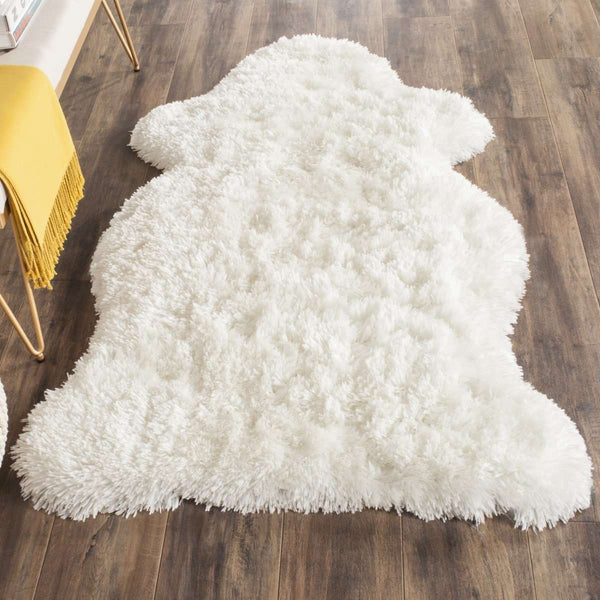 Arctic Hand-Tufted Shag Rug – Luxurious Beige Centerpiece for Rustic and Contemporary Décor
