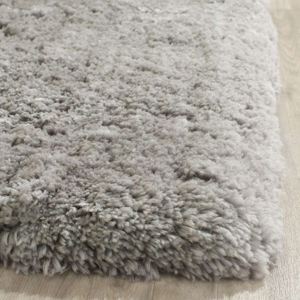 Arctic Hand-Tufted Shag Rug – Luxurious Beige Centerpiece for Rustic and Contemporary Décor