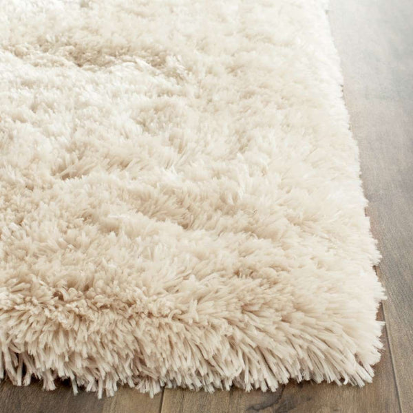 Arctic Hand-Tufted Shag Rug – Luxurious Beige Centerpiece for Rustic and Contemporary Décor