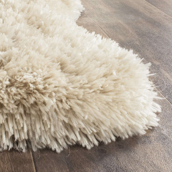 Arctic Hand-Tufted Shag Rug – Luxurious Beige Centerpiece for Rustic and Contemporary Décor