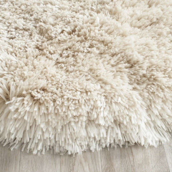 Arctic Hand-Tufted Shag Rug – Luxurious Beige Centerpiece for Rustic and Contemporary Décor