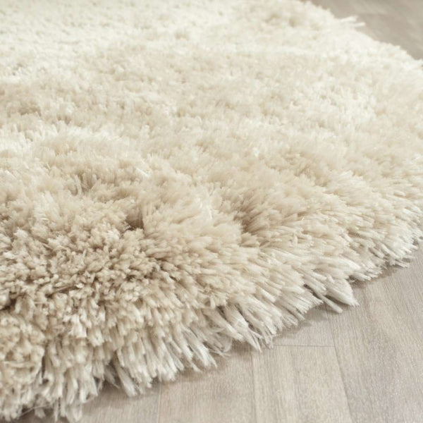 Arctic Hand-Tufted Shag Rug – Luxurious Beige Centerpiece for Rustic and Contemporary Décor