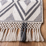 Safavieh Sahara SAH456 Hand Tufted Rug