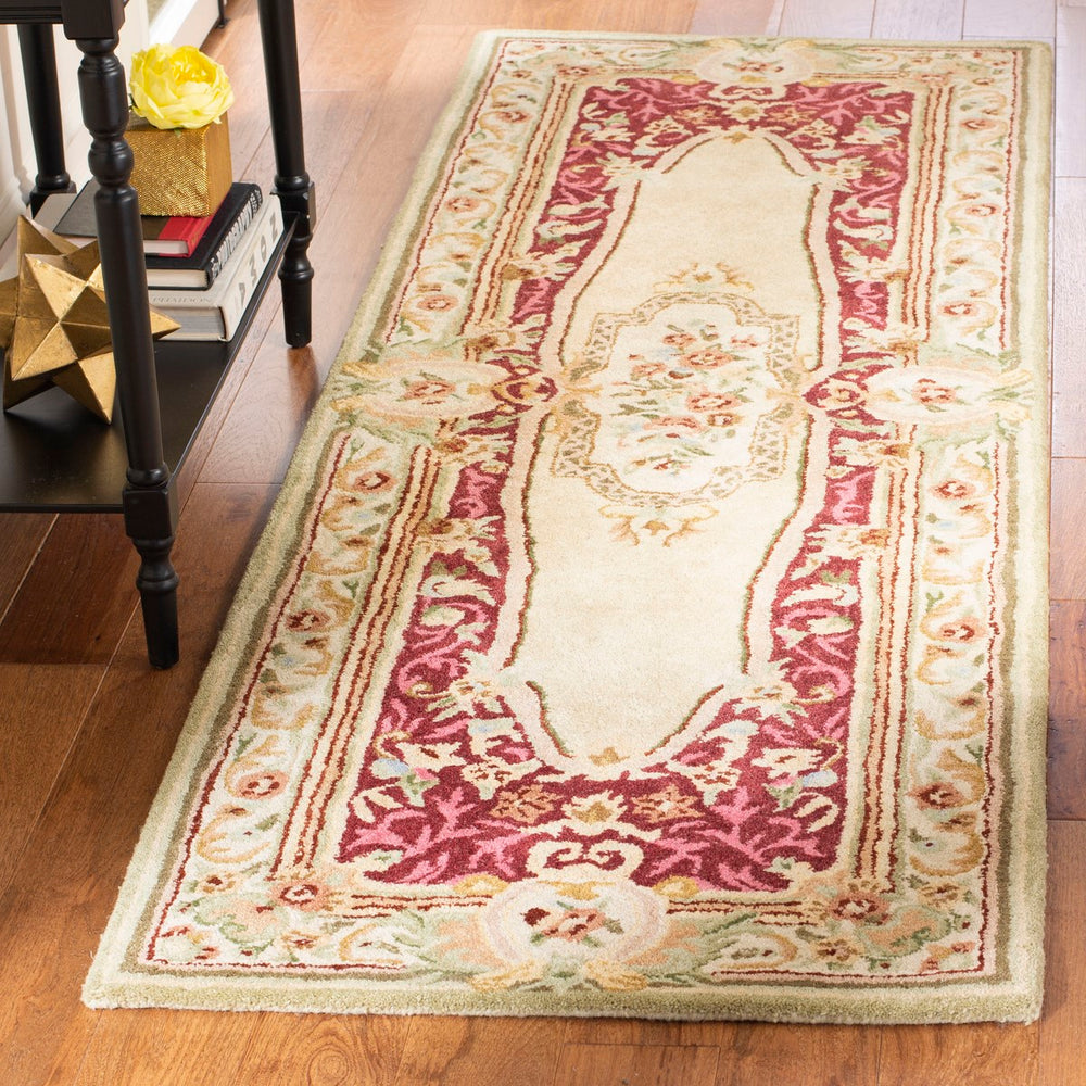 Safavieh Savonnerie SAV114 Hand Tufted Rug