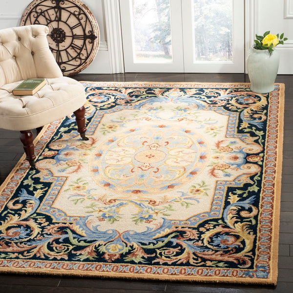 Safavieh Savonnerie SAV116 Hand Tufted Rug
