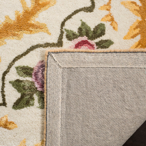 Safavieh Savonnerie SAV609 Hand Tufted Rug