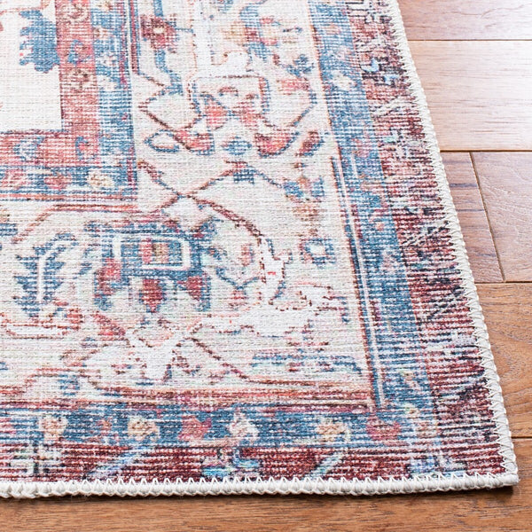 Serapi 355 Transitional Power Loomed 37% Cotton, 53% Polyester, 10% Viscose Rug Red / Ivory