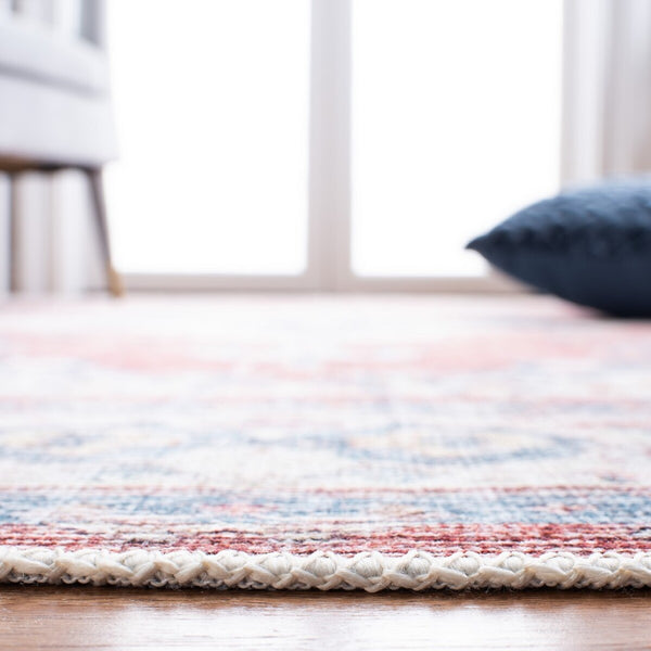 Serapi 355 Transitional Power Loomed 37% Cotton, 53% Polyester, 10% Viscose Rug Red / Ivory