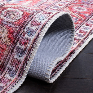 Serapi 389 Transitional Power Loomed 37% Cotton, 53% Polyester, 10% Viscose Rug Red / Navy