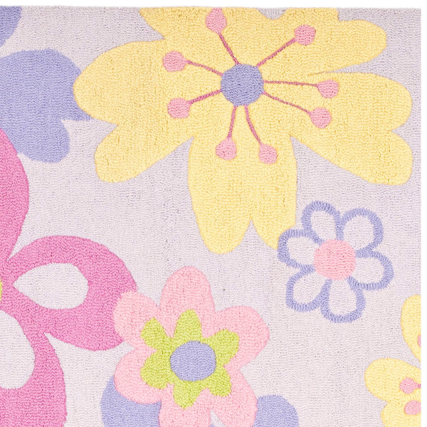 Safavieh Kids SFK314 Hand Tufted Rug