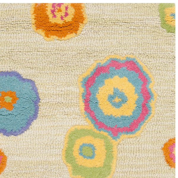 Safavieh Kids SFK316 Hand Tufted Rug