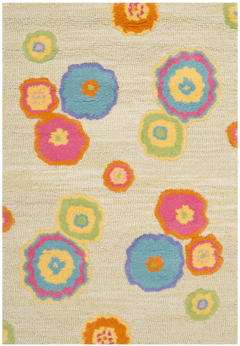 Safavieh Kids SFK316 Hand Tufted Rug