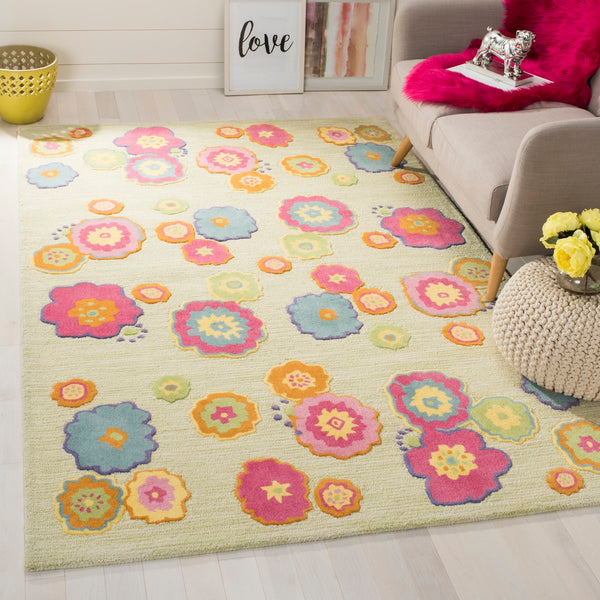 Safavieh Kids SFK316 Hand Tufted Rug