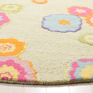 Safavieh Kids SFK316 Hand Tufted Rug
