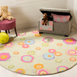 Safavieh Kids SFK316 Hand Tufted Rug