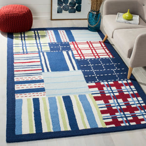 Safavieh Kids SFK318 Hand Tufted Rug