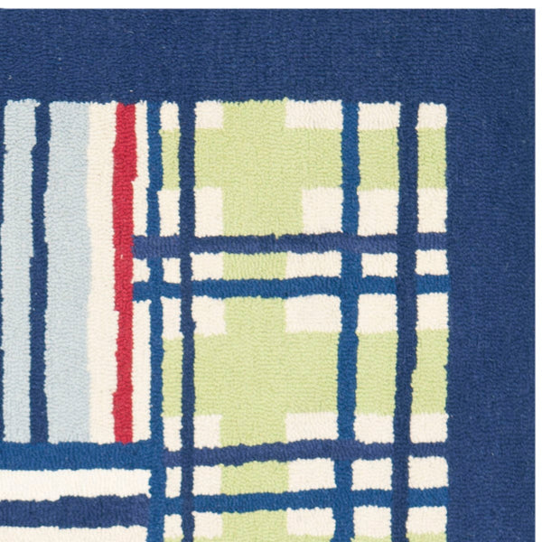 Safavieh Kids SFK318 Hand Tufted Rug