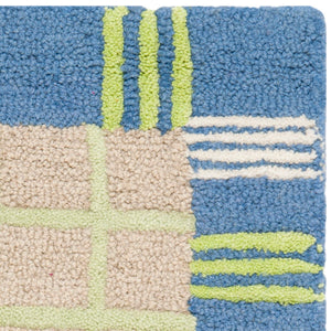 Safavieh Kids SFK320 Hand Tufted Rug