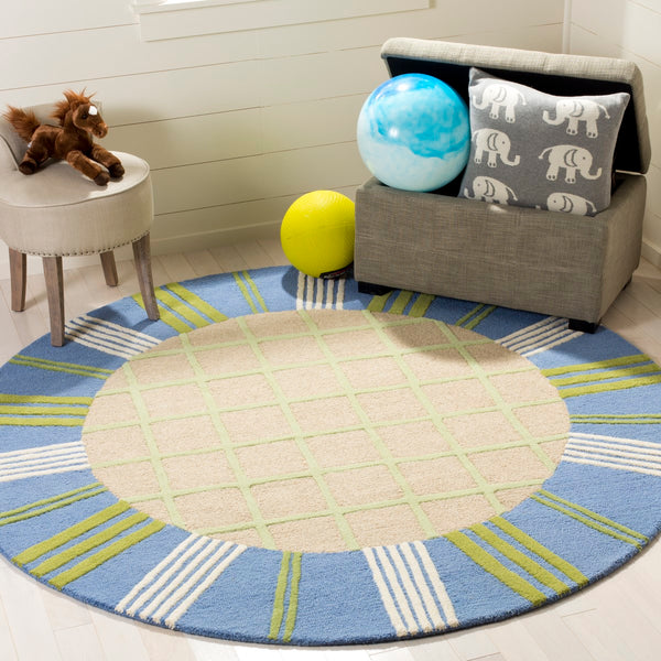 Safavieh Kids SFK320 Hand Tufted Rug