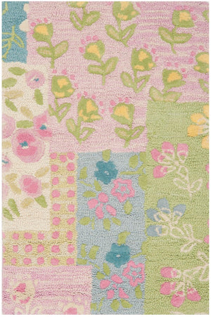 Safavieh Kids SFK321 Hand Tufted Rug