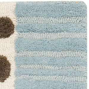 Safavieh Kids SFK322 Hand Tufted Rug