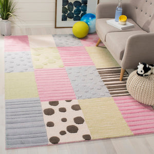 Safavieh Kids SFK322 Hand Tufted Rug