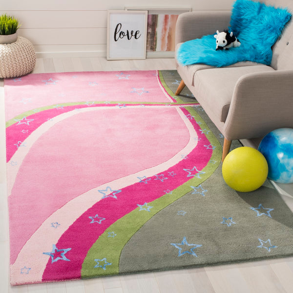 Safavieh Kids SFK338 Hand Tufted Rug