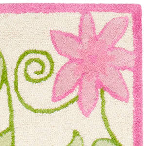 Safavieh Kids SFK351 Hand Tufted Rug