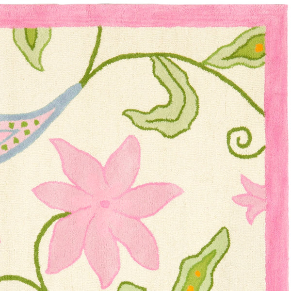 Safavieh Kids SFK351 Hand Tufted Rug