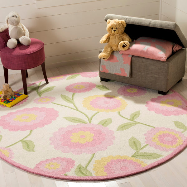 Safavieh Kids SFK355 Hand Tufted Rug