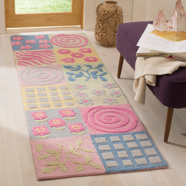 Safavieh Kids SFK356 Hand Tufted Rug