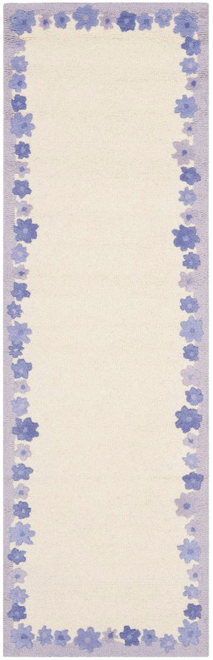 Safavieh Kids SFK357 Hand Tufted Rug