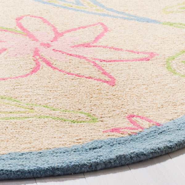 Safavieh Kids SFK362 Hand Tufted Rug