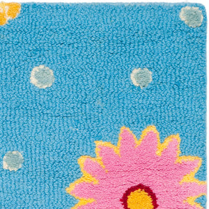 Safavieh Kids SFK383 Hand Tufted Rug