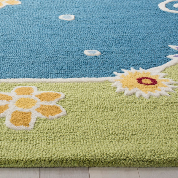 Safavieh Kids SFK383 Hand Tufted Rug