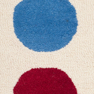 Safavieh Kids SFK386 Hand Tufted Rug