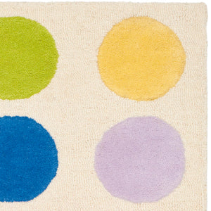 Safavieh Kids SFK386 Hand Tufted Rug