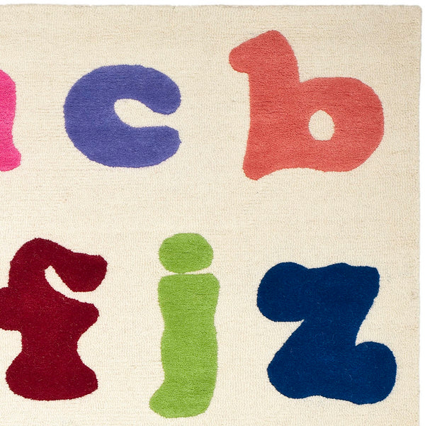 Safavieh Kids SFK389 Hand Tufted Rug