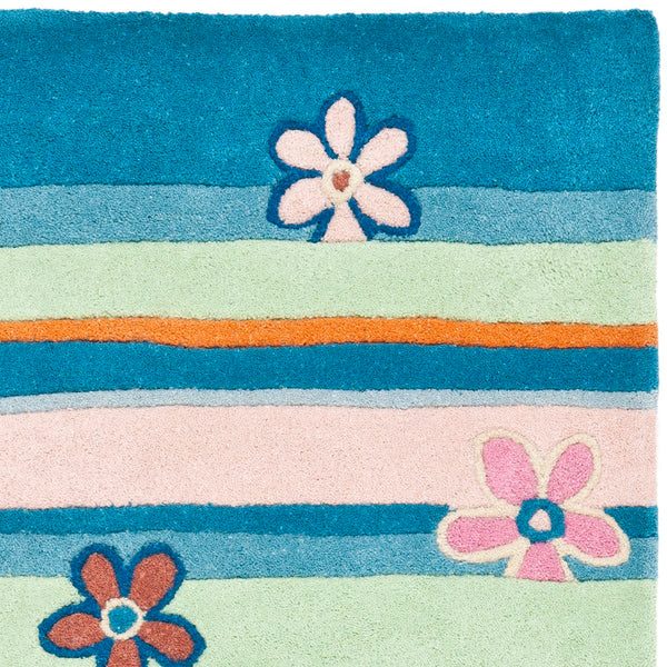 Safavieh Kids SFK750 Hand Tufted Rug