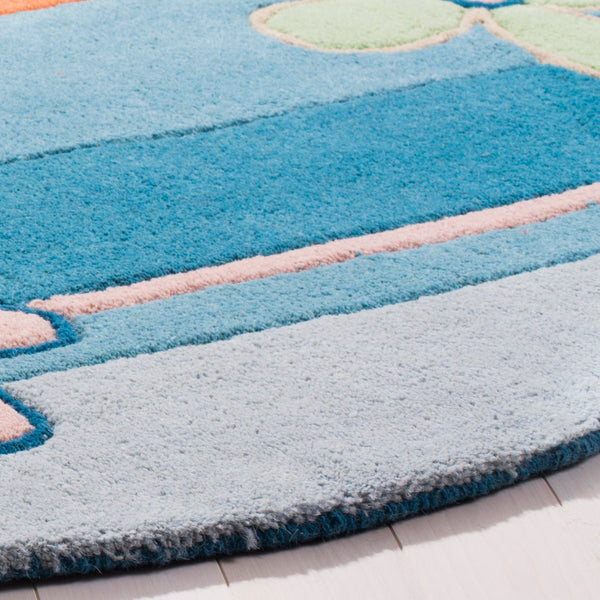 Safavieh Kids SFK750 Hand Tufted Rug