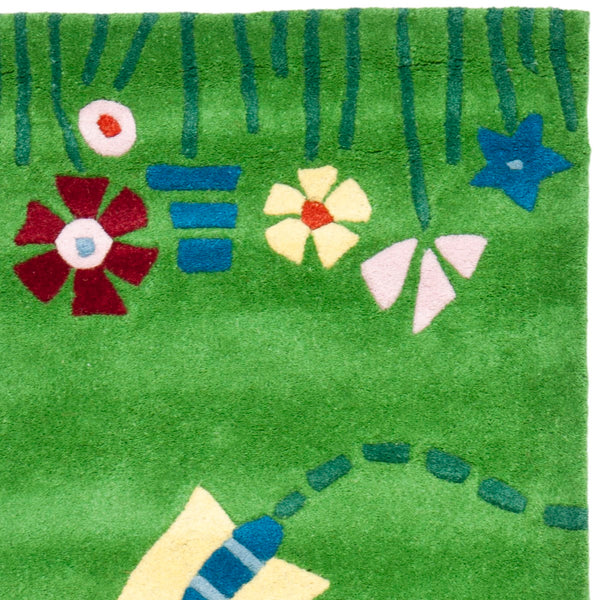 Safavieh Kids SFK751 Hand Tufted Rug