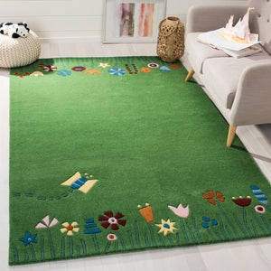 Safavieh Kids SFK751 Hand Tufted Rug
