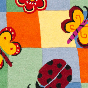 Safavieh Kids SFK753 Hand Tufted Rug