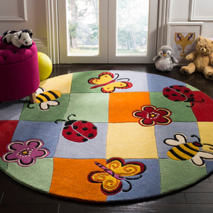 Safavieh Kids SFK753 Hand Tufted Rug