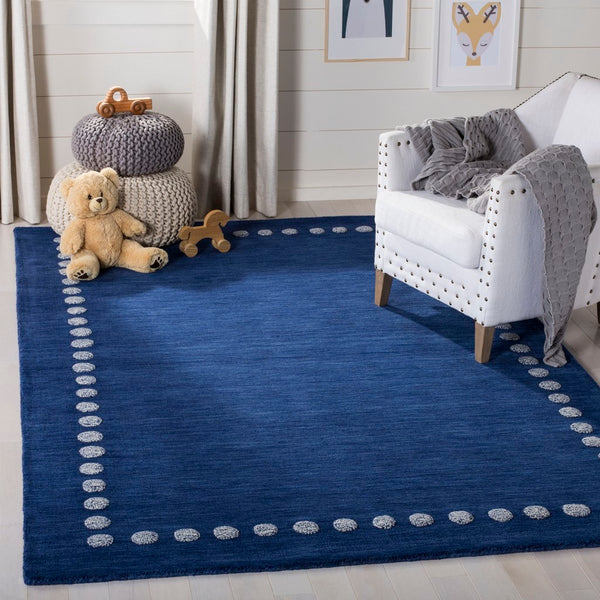 Safavieh Safavieh Kids 802 Hand Loomed Wool Rug SFK802N-3