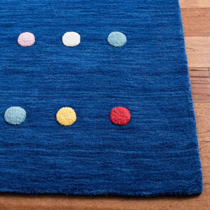 Safavieh Safavieh Kids 804 Hand Loomed 70% Wool/20% Latex/10% Cotton Kids Rug SFK804N-9